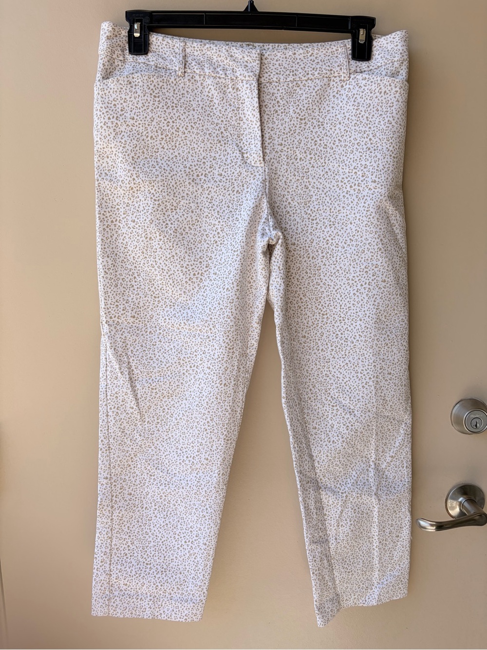 Liz Claiborne Animal Printed White & Tan Pants size 14